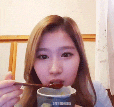사나 먹방 귀여운 트와이스 예쁜