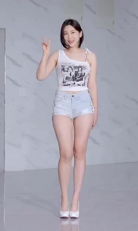 구찌 챌린지 MZ챌린지 움짤 영상 유행 틱톡 댄스