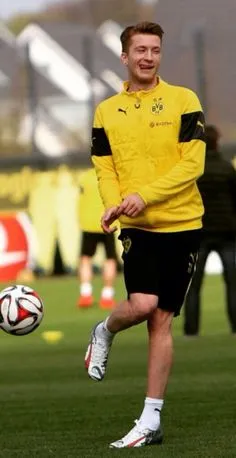 reus 마르코 로이스 도르트문트 축구 메롱 익살 웃긴 귀여운 훈련