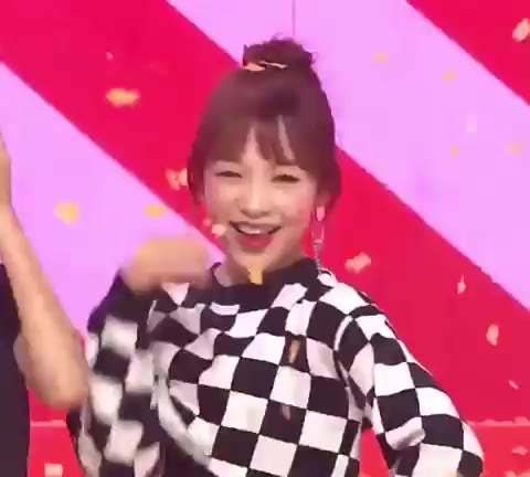 에이프릴 예쁜 게 죄 Show Champion