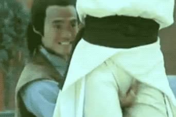 부랄콱 쉬리 한석규 움켜쥐다 고통 분노 으깨다 파괴