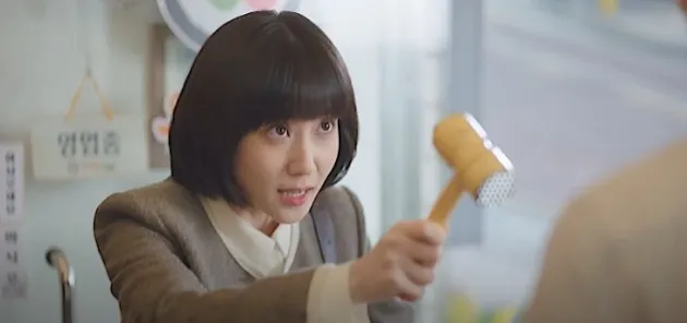 저 손님이 진상이라고 생각했습니까?