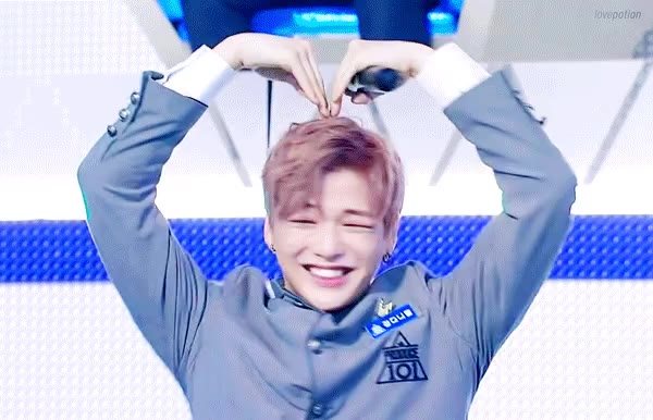 사랑해 강다니엘 하트 러브 워너원