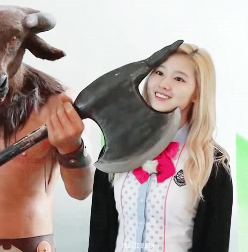 귀엽사나 도끼 사나 게임 코스프레