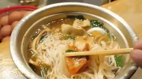 포장마차 오뎅국수.