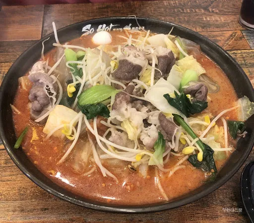 마라타아앙 마라탕 음식 먹방 야식 중독 배고파 매운맛 수혈 비주얼 맛집