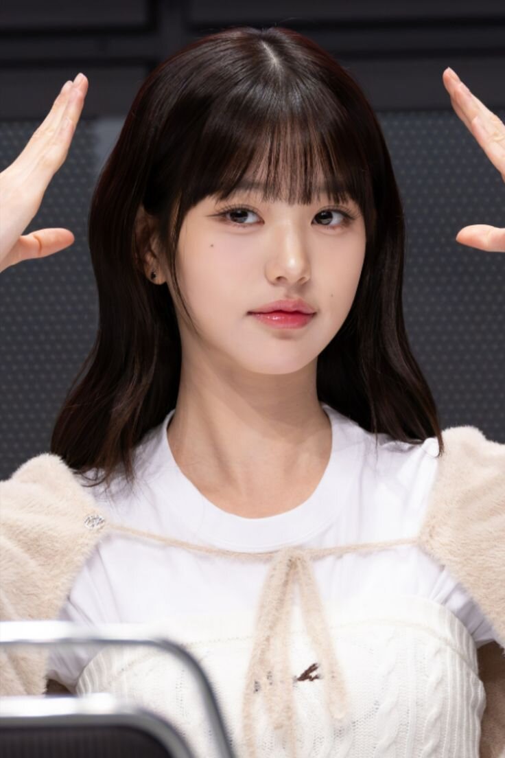 장원영 아이브 IVE 셀카 예쁜 얼굴 입술