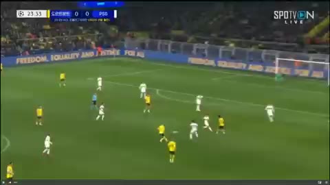 실축 빅찬스미스 홈런 축구 당황 아쉬움