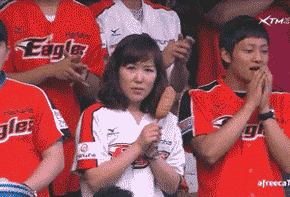 한화팬 한화 이글스 오열 눈물 야구 보살 슬픔 절망 응원