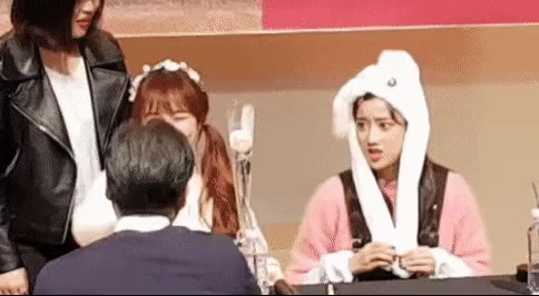 에이프릴 나은 팬싸