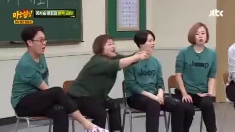 "(수줍) 나?" 홍윤화의 남자 사로잡는 꽃사슴 권법 ◐3◐ 아는 형님 아는형님