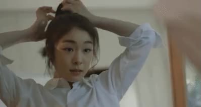 머리묶는연아 연아 연느 머리 포니테일