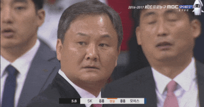 감독 모비스 빡침 화남 어이없음 어이털림 어이가없네 농구 경기 시합 운동 열받아 화난표정