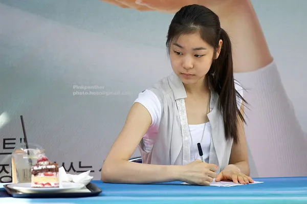 김연아 케이크 빵 먹고싶다 언짢음 다이어트 갈등 고민