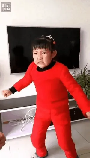 분노짤 분노 극대노 빡침 화남 짜증 아이 꼬마 빨간옷 소리지름 샤우팅