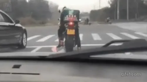 도로위에 쓰레기 버리는 여자 참교육