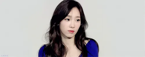 탱구 소녀시대 태연 움짤 미소 실소 놀람