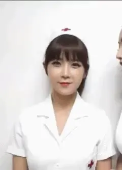 간호사 코스프레 조현영 레인보우 끄덕끄덕