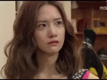 윤아 권상우 싸대기 날리는 따귀 목돌아갔다 움짤 뺨때리는 뺨싸대기