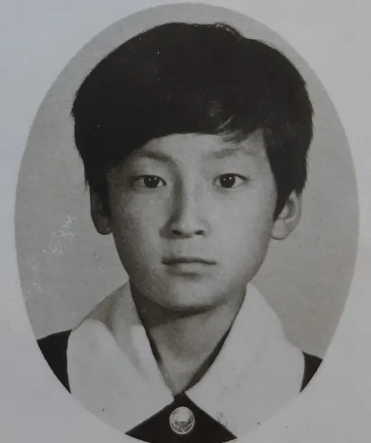 제거 강동원 졸업사진 과거사진 어린시절 레전드 모태미남 초등학교 정변 잘생김