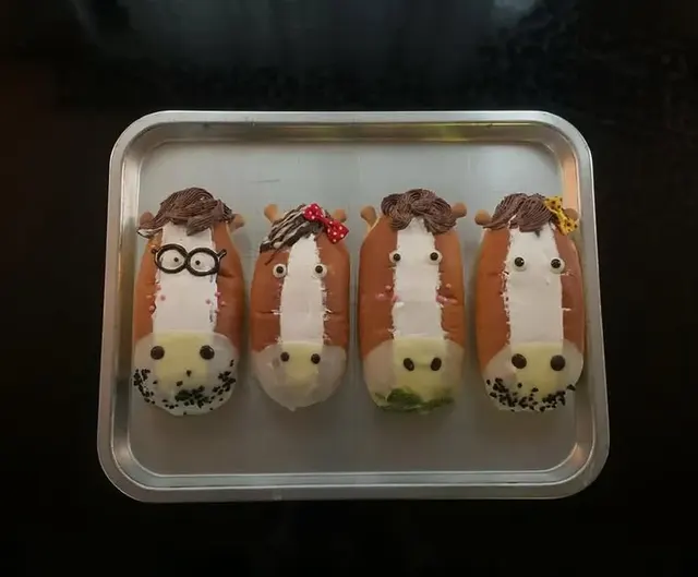 개성 넘치는 말상 사형제