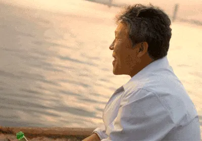 한강 소주 술병 주식 코인 헛웃음 어이없음 좌절 소주병