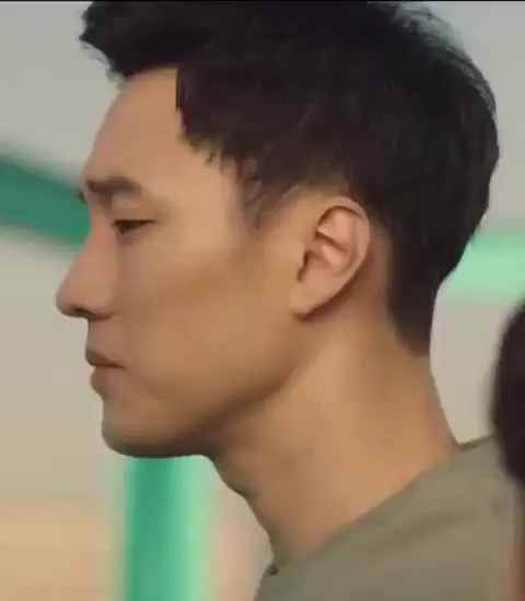 내 뒤에 테리우스 내 뒤에 테리우스 소지섭 옆태