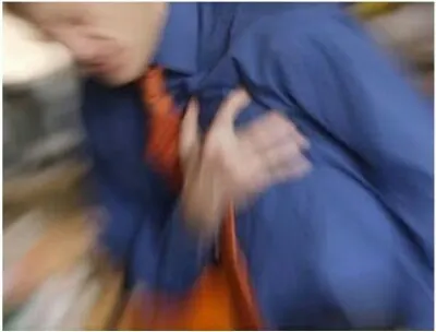 헉 깜짝 심장마비 심쿵 놀람 충격 심장 부여잡는 당황
