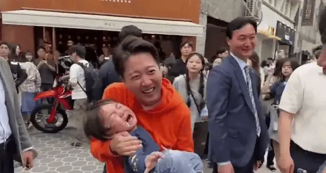 경기 이준석 우는 아이 자지러짐 정치인 웃음 당황 짤