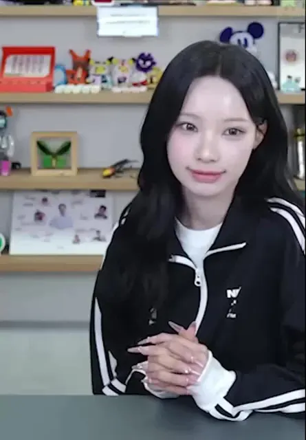 파이리 원이 포켓몬 리센느 RESCENE 침착맨 걸그룹 아이돌