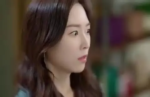 서현진에게 가까이 다가간 이민기 ＂당신… 누구야?＂ 뷰티 인사이드 헉 놀람 서현진
