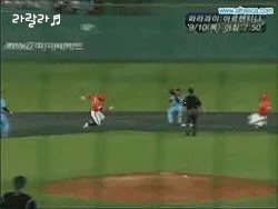 칰칼코마니 한화 야구 누가 아웃이야 동시에