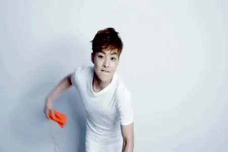 점프 시우민 EXO