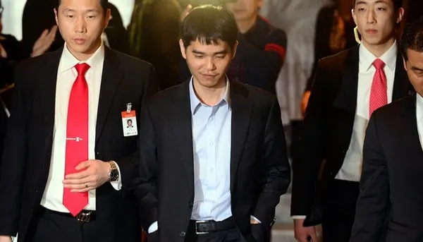 이세돌 알파고 이기고 나올때 웃음 주머니손 멋찜 용자 역대급 인공지능 승리