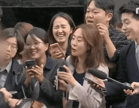 ㅎㅎㅎㅎ 기자들 웃음 폭소 웃참 실패 빵터짐 뉴스 ㅎㅎㅎ 짤