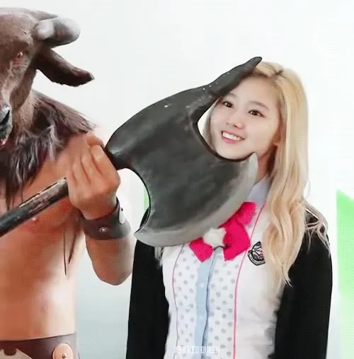 귀엽사나 도끼 사나 게임 코스프레