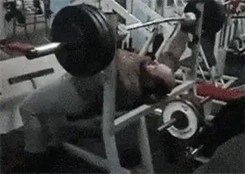 헬스장에서 트레이너 부르는 법.gif 헬스장 트레이너 벤치프레스
