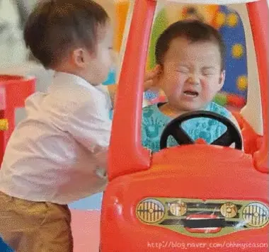 슈펀맨이돌아왔다 귀잡아 삼둥이