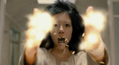 손가락 총쏘는 손으로 여자 입에서 탄피